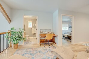 4 Schlafzimmer, Bügeleisen/Bügelbrett, Reisekinderbett, WLAN