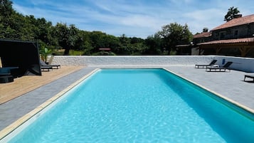 Piscine extérieure, piscine chauffée