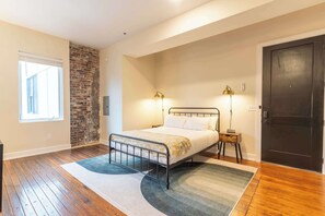 1 bedroom, iron/ironing board, WiFi