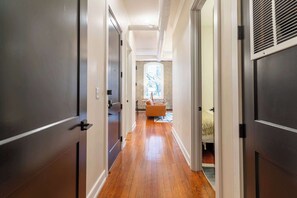 Interior - 2 Bedroom Suite (Frankfort)