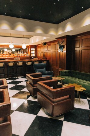 Bar (in der Unterkunft)