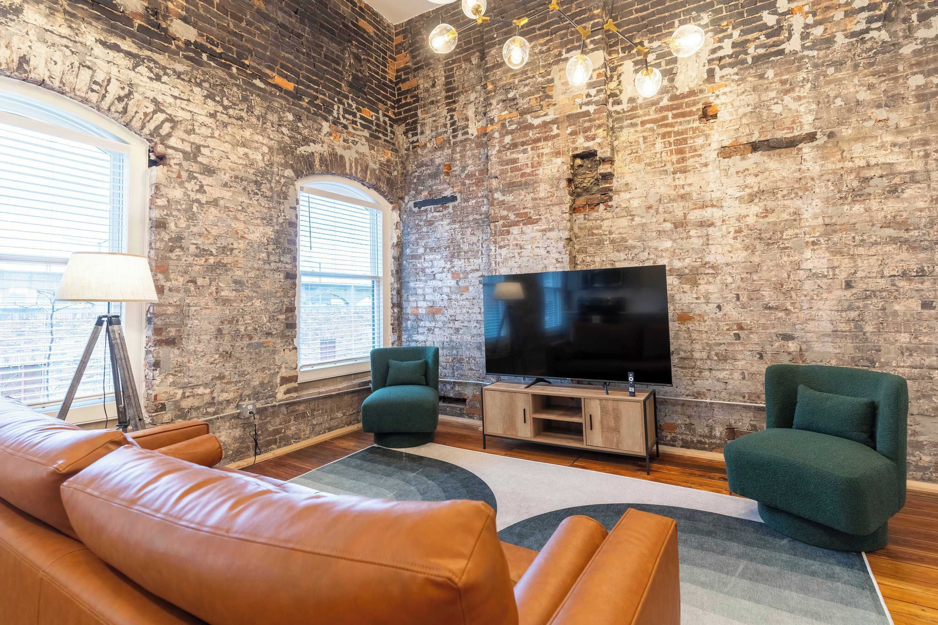 2 Bedroom Suite - Frankfort, KY