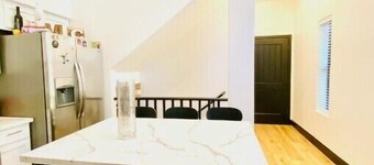 Gorgeous 3BR/3BA a mile from ASU, minutes from airport, Scottsdale & Whole Foods