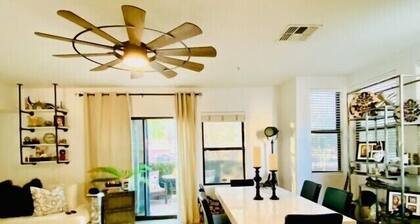 Gorgeous 3BR/3BA a mile from ASU, minutes from airport, Scottsdale & Whole Foods