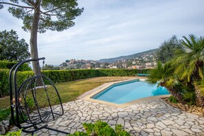 A heated pool - La Joliette - Parking privé et piscine partagée (Cabris)