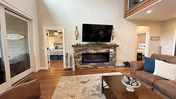 House (6 Bedrooms) | Property amenity