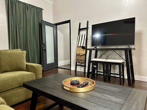 Smart TV, books