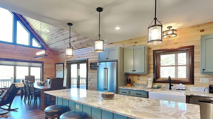 Mama Bear Lodge by Taylor Made Deep Creek