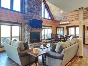 House (5 Bedrooms) | Property amenity
