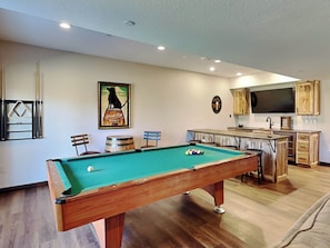 House (5 Bedrooms) | Property amenity - Mama Bear Lodge by Taylor Made Deep Creek (McHenry)