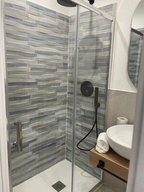 Rom – superior (Procida) | Bad