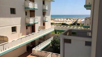 Apartment, Smoking | 1 bedroom