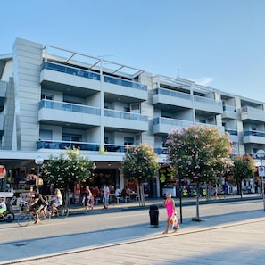 Apartment, Smoking | 2 bedrooms