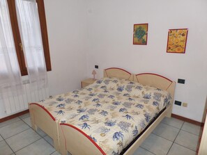 Villa, Smoking | 3 bedrooms - Marilena in Bibione With 3 Bedrooms and 2 Bathrooms (San Michele al Tagliamento)