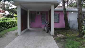 Villa, Smoking
