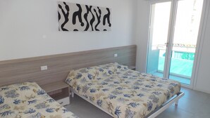 Ảnh chưa phân loại, 5 trong số 14 ảnh, nút