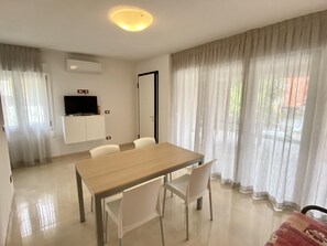 2 bedrooms - Diana 2 in Bibione With 2 Bedrooms and 1 Bathrooms (San Michele al Tagliamento)