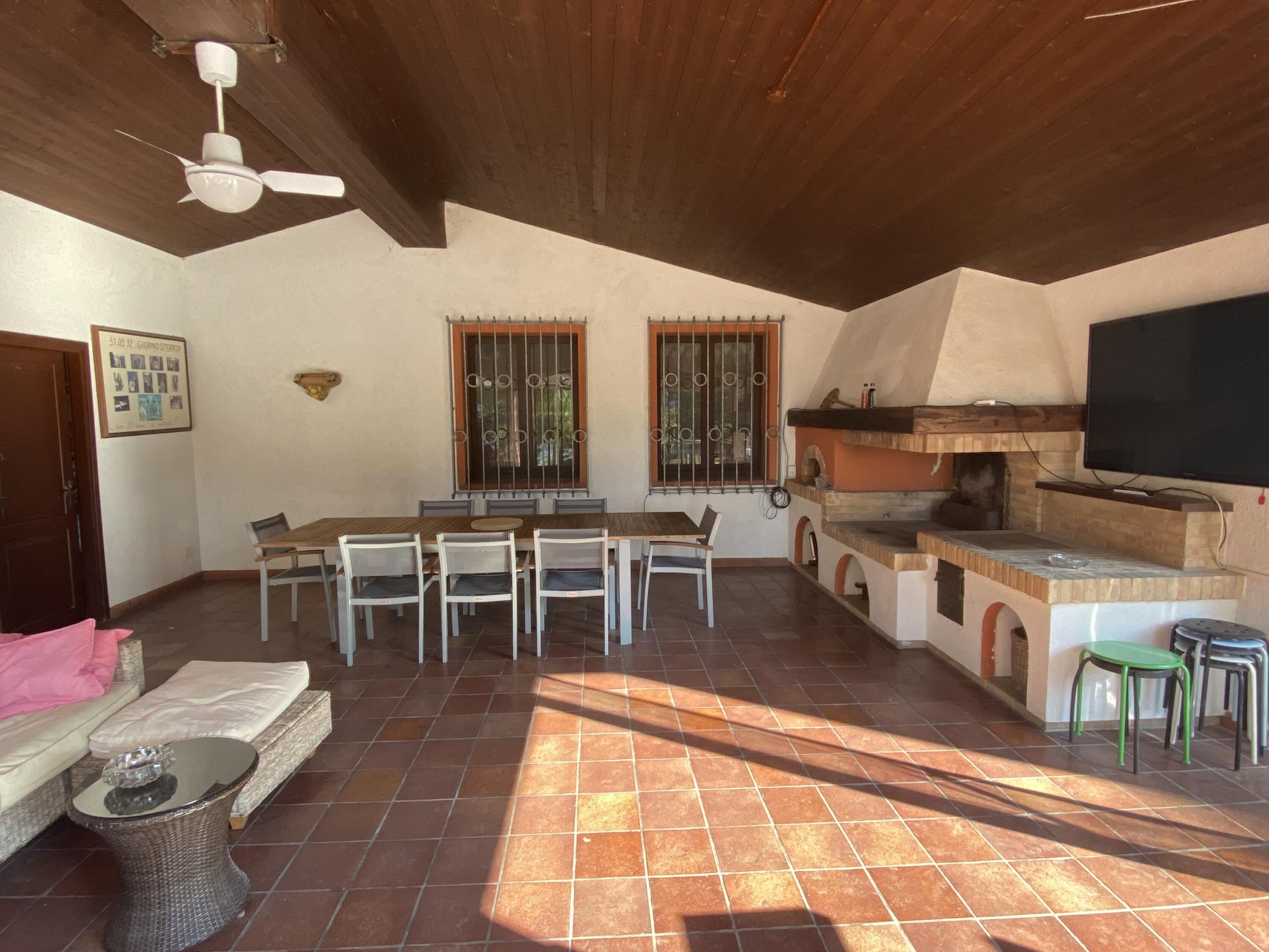 Villa, para fumadores | 6 habitaciones 