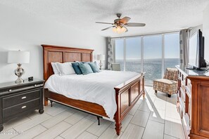 2 slaapkamers, een strijkplank/strijkijzer, wifi, beddengoed