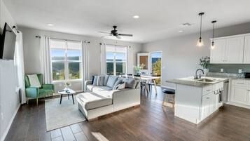 Älytelevisio, videopelejä, tietokoneen näyttö