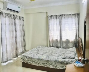Apartment | 3 bedrooms, free WiFi, bed sheets - Charming 3-bed Apartment in Mohammadpur Dhaka (Dhaka)