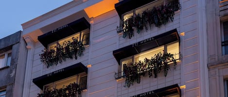 Front of property – evening/night