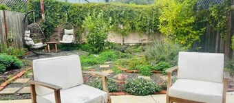 Charming Cottage Retreat