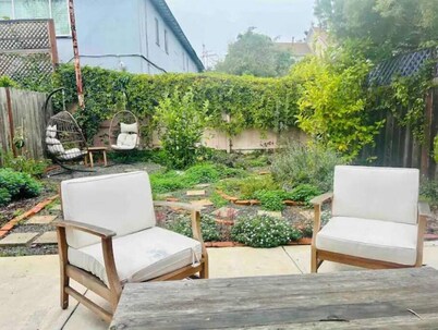 Charming Cottage Retreat