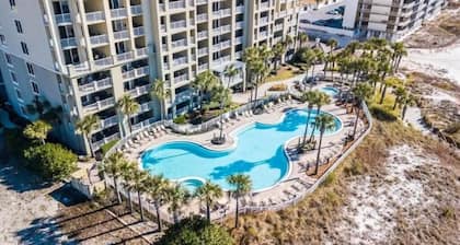 Oceanfront ex large balcony, Amazing panoramic views of Gulf from 16th floor