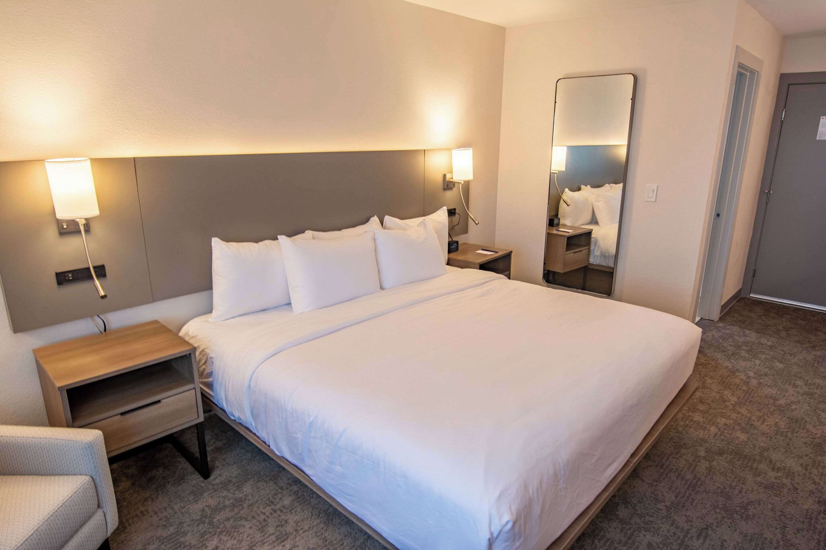 Standardzimmer, 1 King-Bett, Nichtraucher | Hochwertige Bettwaren, Schreibtisch, Verdunkelungsvorhänge