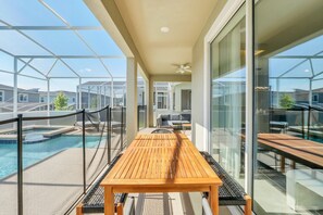 Outdoor dining - New Listing! Champions Gate Resort, 10mi to Disney & 21mi to Universal - FS385207 (Davenport)