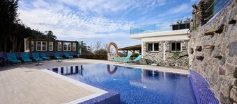 Casas Maravilha - Piscina by Madeira Sun Travel