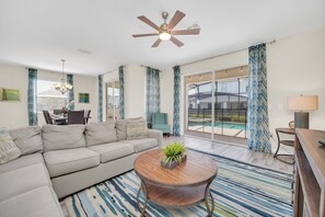 TV, video games, DVD player, table football - New Listing! Storey Lake Resort, 6mi to Disney & 11mi to Universal - FS380526 (Kissimmee)