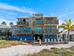 Exterior - Beachfront HUGE TWO FLOOR UNIT-Sunset Balconies/Walk to all Restaurants/Shops!!! (Bradenton Beach)