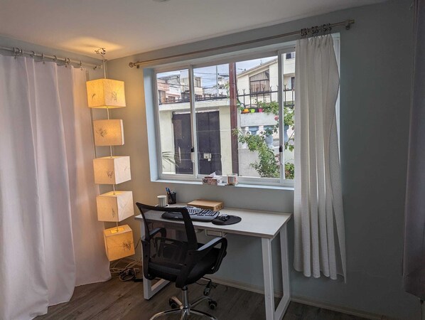 Interior - Cozy North Quito Carcelen House parking, 2 bedrooms, office, patio, gardens (Quito)