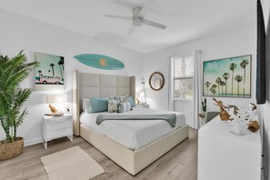 6 bedrooms, desk, iron/ironing board, travel cot