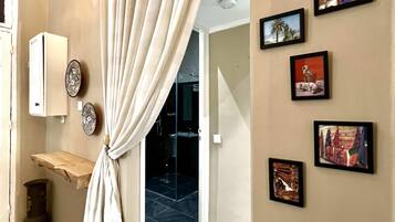 Apartment, Accessible, Smoking | 2 bedrooms, in-room safe, soundproofing, Internet