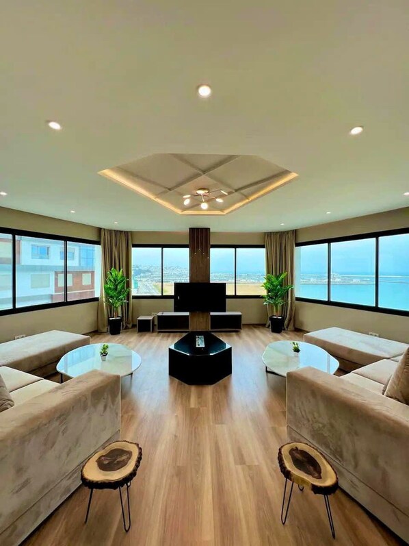 Apartment, Accessible, Smoking - Le Mirage in Tanger With 3 Bedrooms and 3 5 Bathrooms (Tangier)