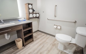 Articles de toilette gratuits, sĂšche-cheveux, serviettes fournies, savon