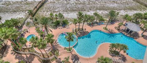 Appart'hôtel, plusieurs lits (Indigo East 904) | Piscine