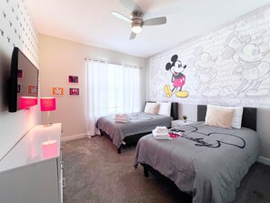 5 Schlafzimmer, Schreibtisch, Bügeleisen/Bügelbrett, kostenloses WLAN
