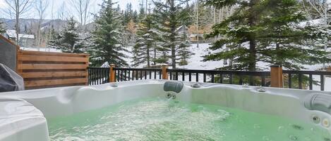 Thunder Ridge Chalet #5 | Terrace/patio