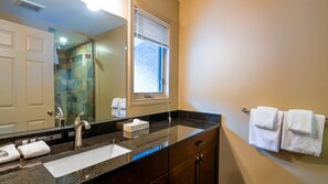 Thunder Ridge Chalet #5 | Bathroom - Thunder Ridge by Fernie Lodging CO (Fernie)