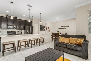 Interior - New Listing! Champions Gate Resort, 10mi to Disney & 21mi to Universal - GRH801518 (Kissimmee)