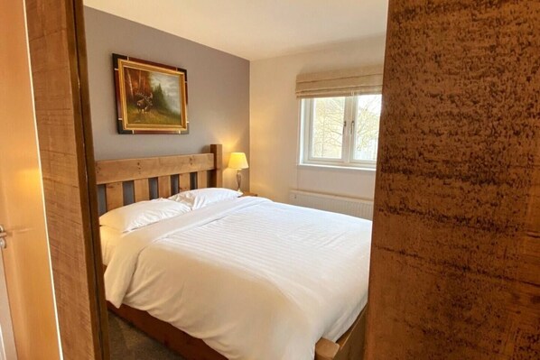 4 Schlafzimmer, Bügeleisen/Bügelbrett, kostenloses WLAN, Bettwäsche