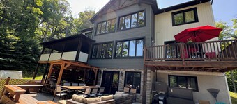 Grand Luxury villa in Mont-Tremblant /7 min to SKI resort/Game/Sauna/ SPA/BBQ