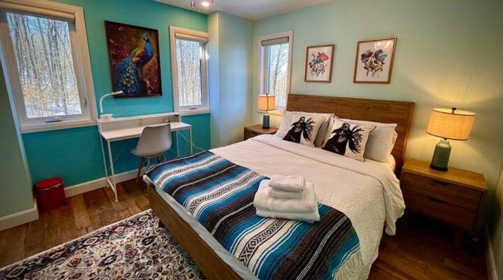 5 bedrooms, in-room safe, desk, free WiFi