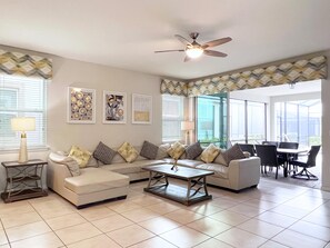 TV, DVD player, table football - New Listing! Solara Resort, 8mi to Disney & 15mi to Universal - FS382903 (Kissimmee)
