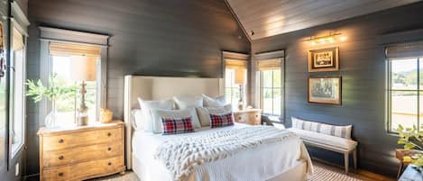 Classic Cottage | 2 bedrooms, Egyptian cotton sheets, premium bedding, down comforters
