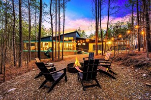 Property grounds - Dreamy 2Kings+Bunk | Playset, Foosball, EV, Wheelchair Accessible (Broken Bow)
